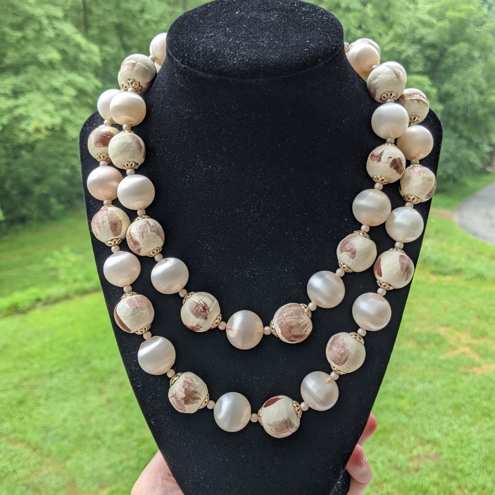 VTG Ball Necklace